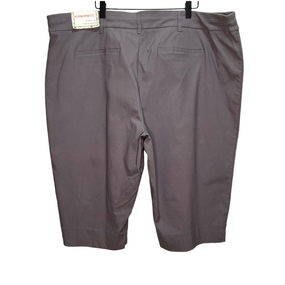 Pennington’s In Every Story Grey Bermuda Shorts Universal Fit Size 28P - Picture 3 of 9